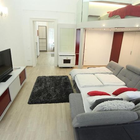 Superior Loft At Basilica Apartment Budapest Exterior photo