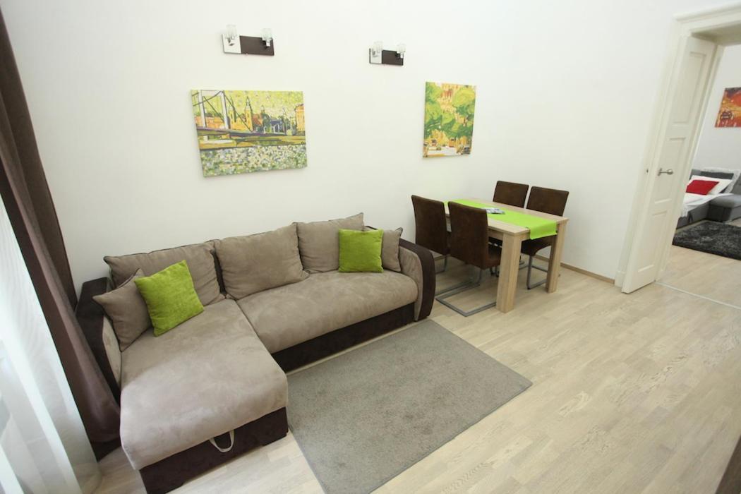 Superior Loft At Basilica Apartment Budapest Exterior photo
